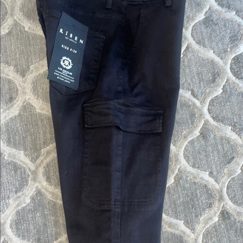 Elegant Black Wide Leg Jeans for Women - Picture 8 of 8